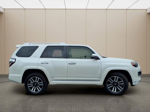 Used 2023 Toyota 4Runner Limited AWD/4WD image 7