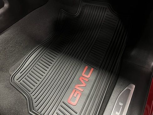 Used 2022 GMC Sierra 3500 Denali image 28