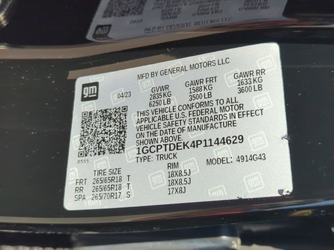 Used 2023 Chevrolet Colorado Z71 w/ Z71 Convenience Package 2 image 35