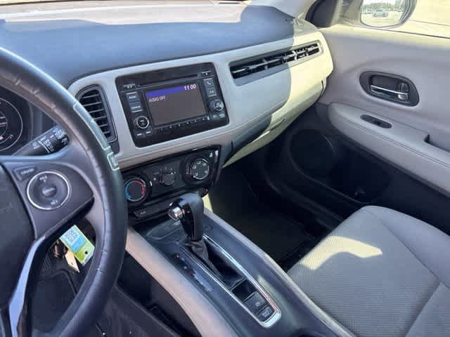 Used 2016 Honda HR-V LX image 19