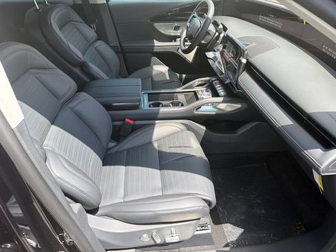 New 2026 Lincoln Nautilus Reserve AWD/4WD image 14