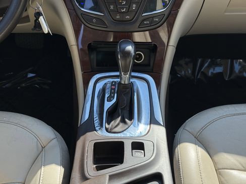 Used 2016 Buick Regal FWD image 22