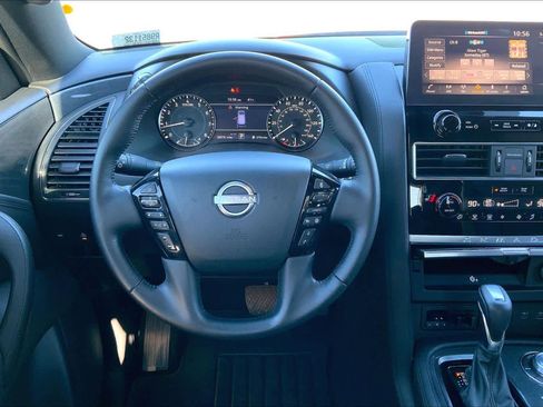 Used 2024 Nissan Armada SL w/ Midnight Edition Package image 6