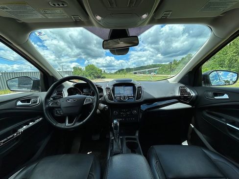Used 2019 Ford Escape Titanium FWD image 7