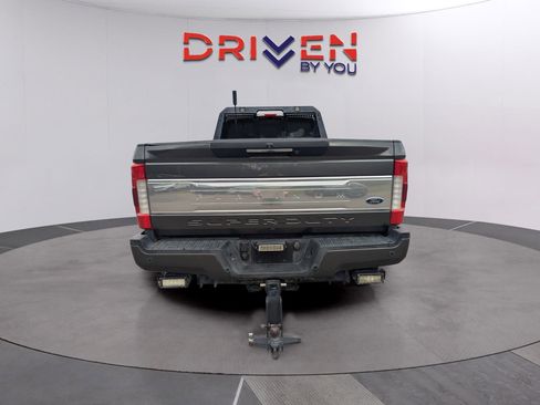Used 2018 Ford F350 Platinum w/ Platinum Ultimate Package image 4