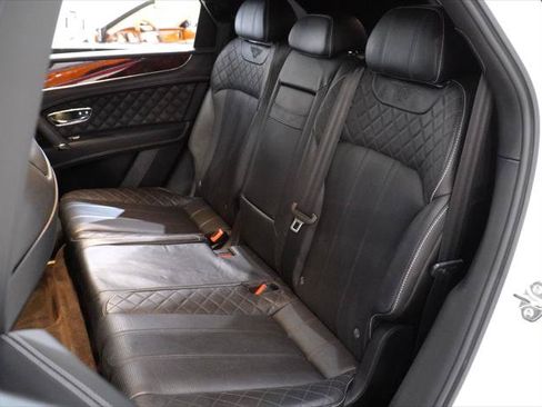 Used 2018 Bentley Bentayga AWD/4WD image 11