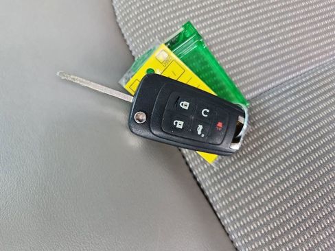 Certified 2014 Buick Verano Convenience FWD image 29