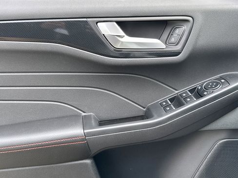 New 2025 Ford Escape ST-Line w/ Equipment Group 301A image 10