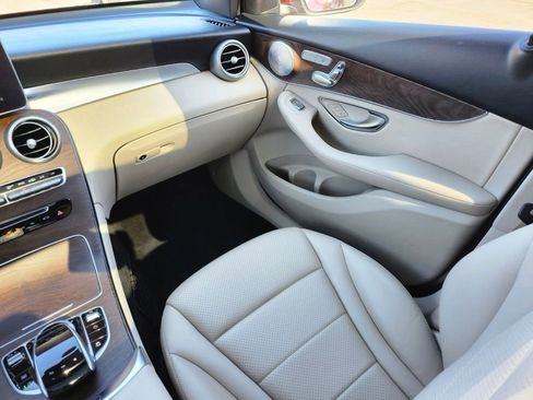 Used 2018 Mercedes-Benz GLC 300 4MATIC image 15