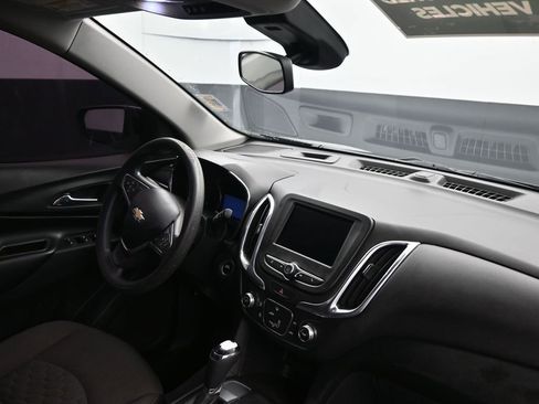 Used 2020 Chevrolet Equinox LT FWD image 12