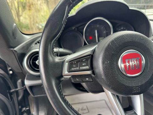 Used 2017 FIAT 124 Spider Classica image 17