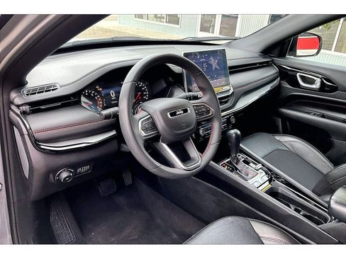 Used 2023 Jeep Compass Trailhawk image 14