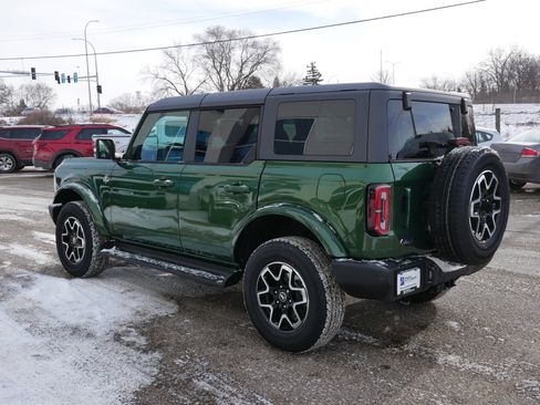 New 2025 Ford Bronco Outer Banks image 2