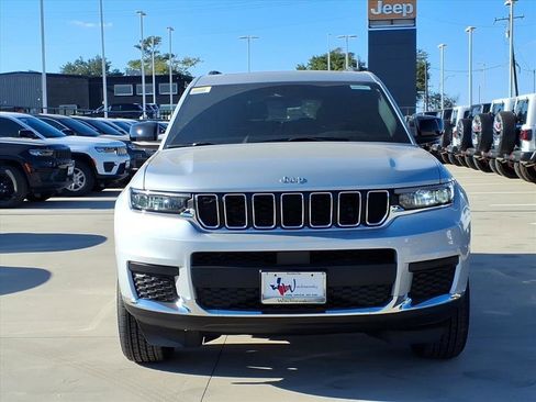 New 2025 Jeep Grand Cherokee L Laredo w/ Luxury Tech Group I image 5