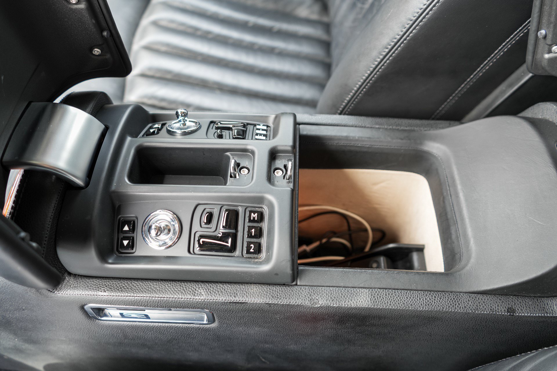 Used 2005 Rolls-Royce Phantom Sedan RWD image 19