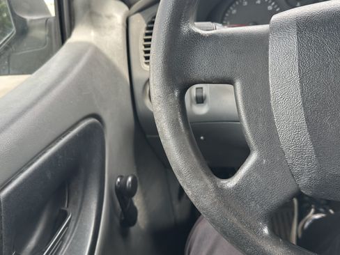 Used 2011 Ford Ranger XL AWD/4WD image 20