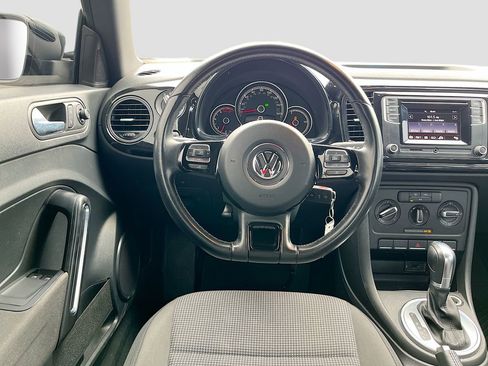 Used 2018 Volkswagen Beetle 2.0T S FWD image 20