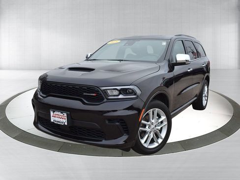 Used 2025 Dodge Durango GT image 1