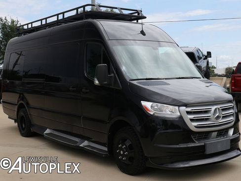 Used 2021 Mercedes-Benz Sprinter 3500 image 3