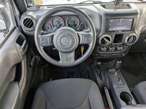 Used 2015 Jeep Wrangler Unlimited Sport image 15
