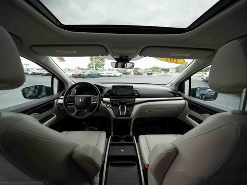 Used 2025 Honda Odyssey EX-L image 19