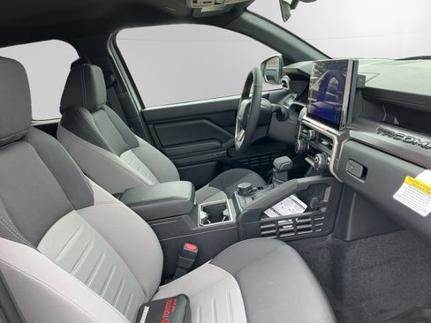 New 2026 Toyota Tacoma TRD Off-Road AWD/4WD image 15