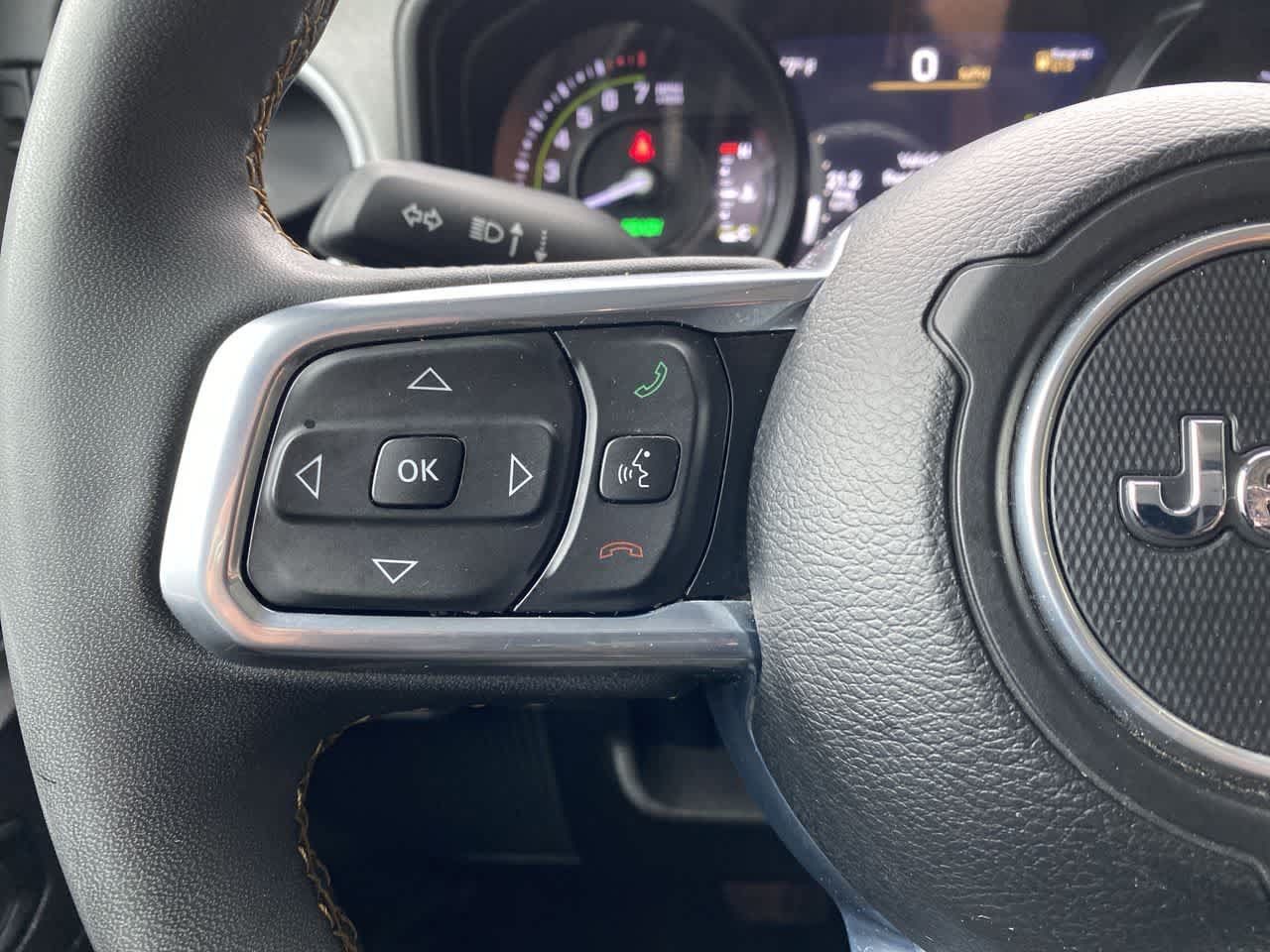 Used 2024 Jeep Wrangler Unlimited Sahara AWD/4WD image 20