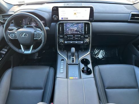 Used 2026 Lexus LX 700h Luxury AWD/4WD image 15