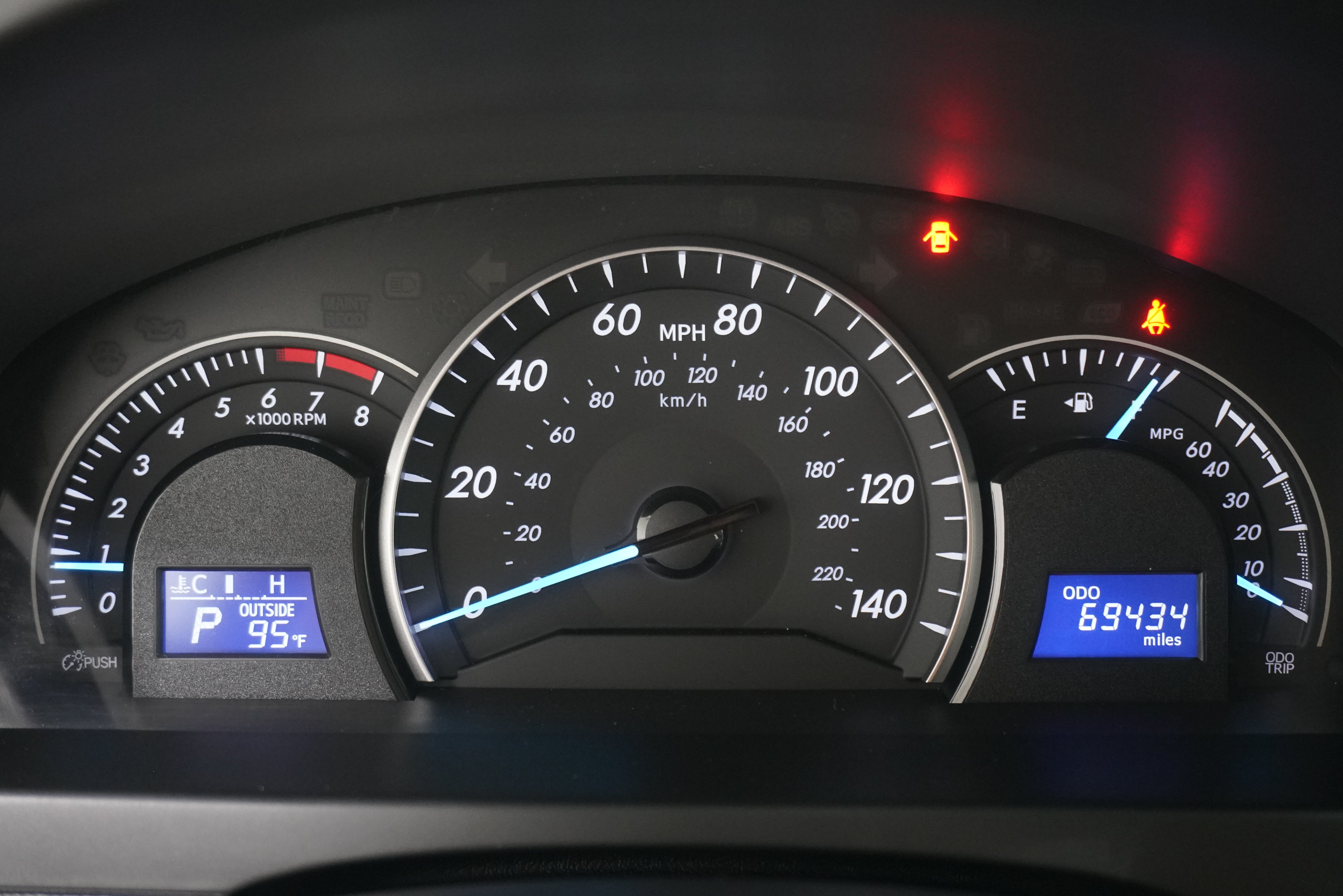 Used 2013 Toyota Camry LE FWD image 15