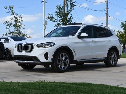 Certified 2023 BMW X3 sDrive30i w/ Premium Package RWD image 5