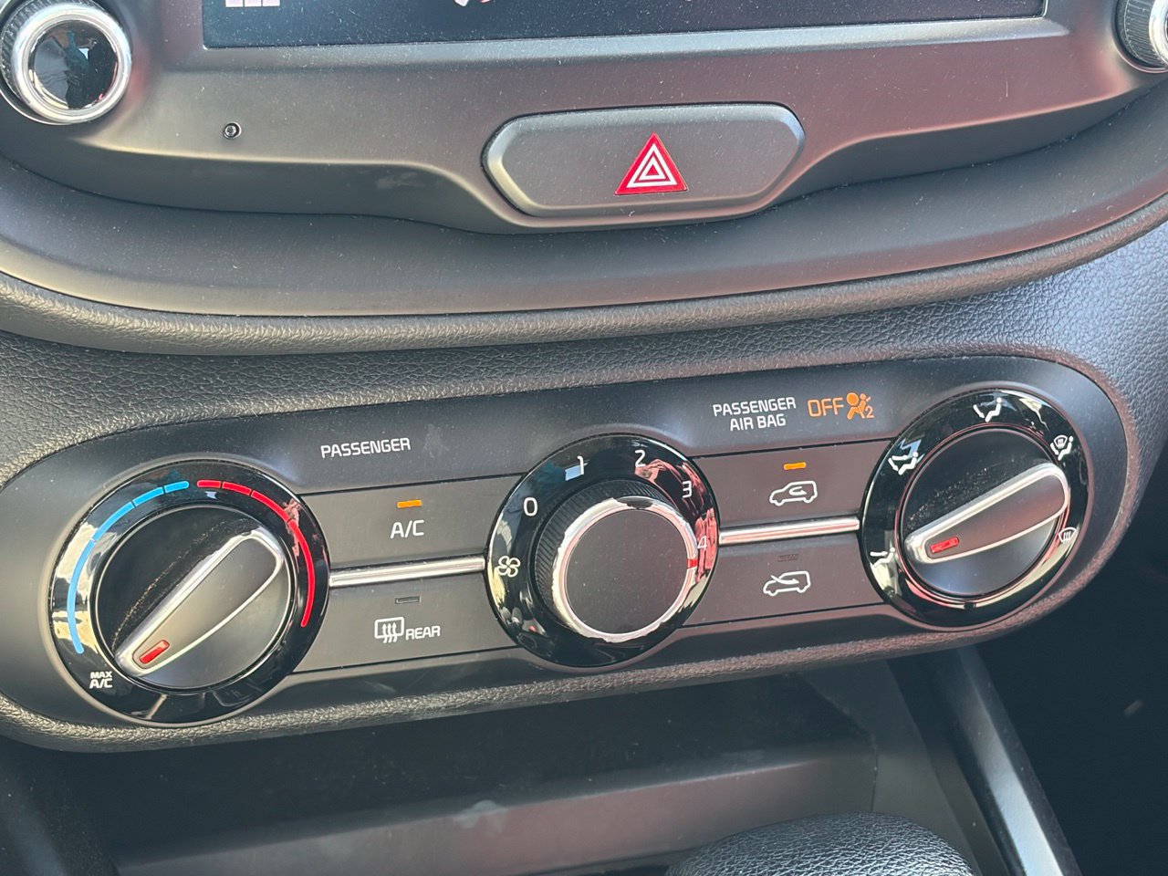 Used 2022 Kia Soul LX w/ Technology Package FWD image 10