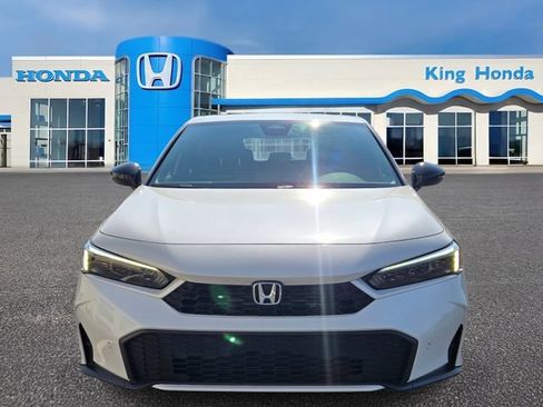 Used 2025 Honda Civic Sport Touring image 2