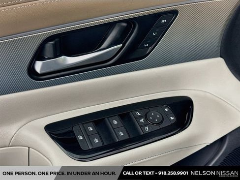 Certified 2026 Nissan Murano Platinum w/ Cargo Package AWD/4WD image 18