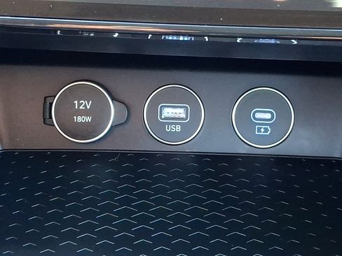 Certified 2026 Genesis G70 2.5T AWD/4WD image 25