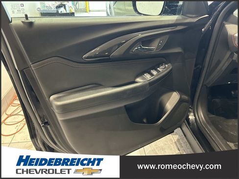 Used 2022 Chevrolet TrailBlazer RS image 11