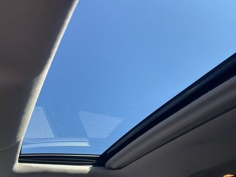 Used 2019 Toyota Highlander XLE image 35