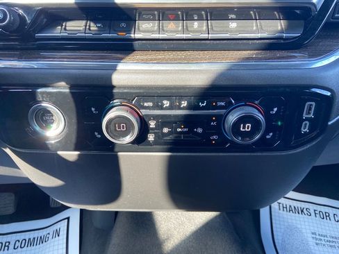 Used 2023 Chevrolet Silverado 1500 LT image 28