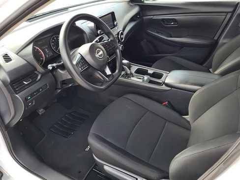 Used 2025 Nissan Sentra S image 3