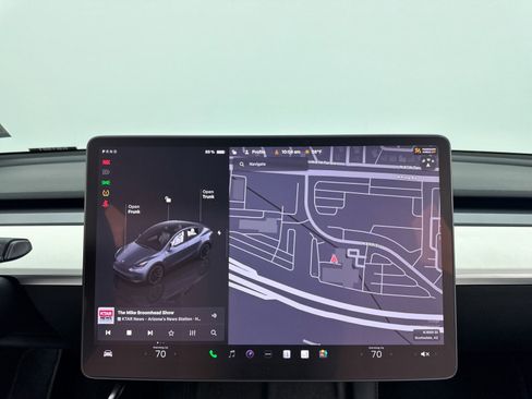 Used 2022 Tesla Model Y Long Range image 5