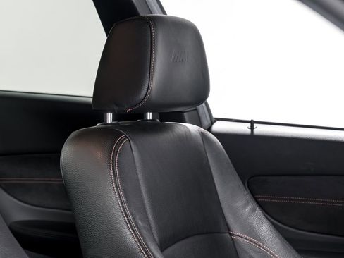 Used 2011 BMW 1 Series M image 28