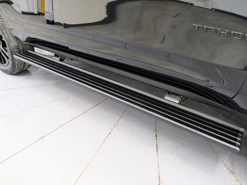 Used 2021 Chevrolet Tahoe High Country w/ Premium Package image 37