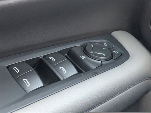 Used 2025 Chevrolet Tahoe LT image 26