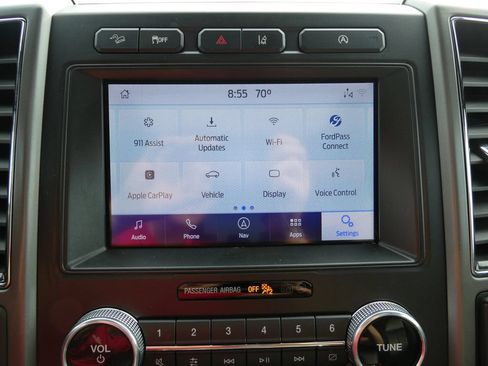 Used 2020 Ford Expedition XLT w/ Equipment Group 202A AWD/4WD image 36