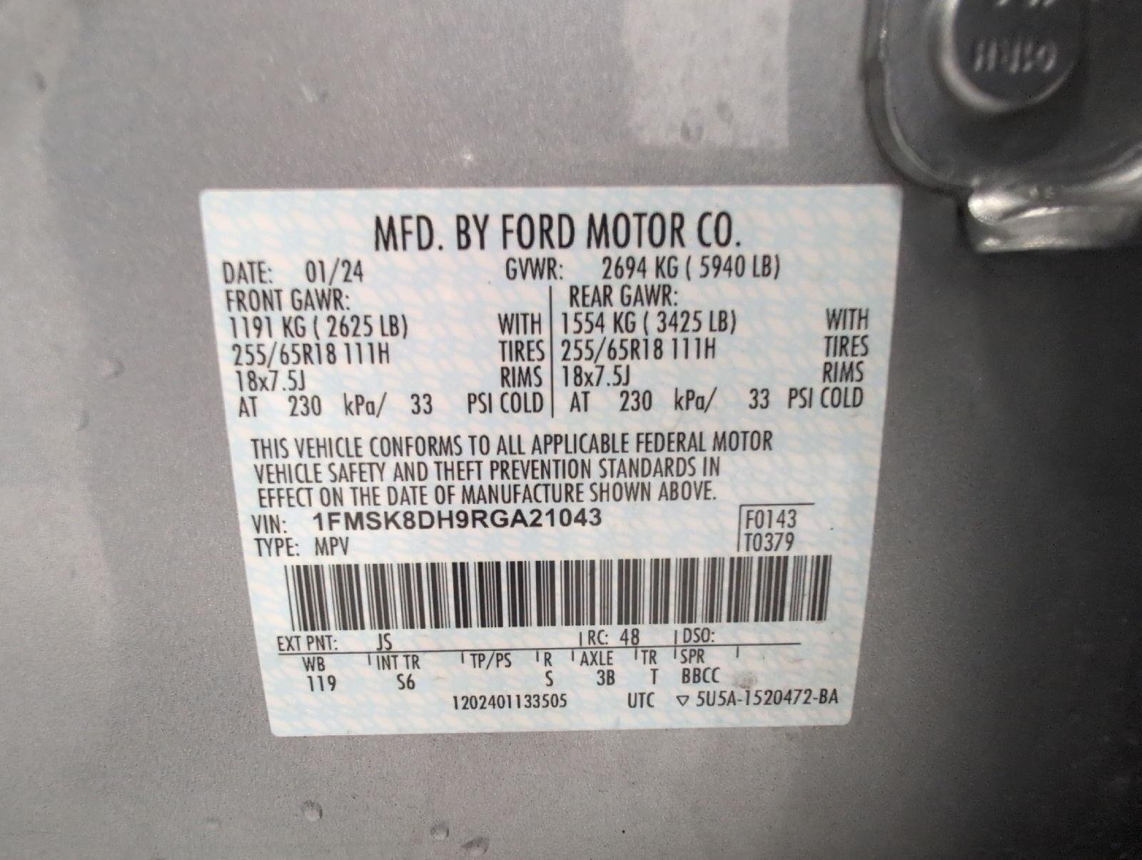 Used 2024 Ford Explorer XLT w/ Equipment Group 202A AWD/4WD image 28