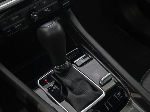 Used 2024 Jeep Compass Latitude w/ Sun and Sound Group image 19