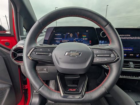 New 2025 Chevrolet Equinox EV RS image 7