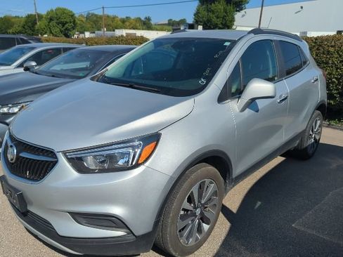 Used 2022 Buick Encore Preferred w/ Safety Package AWD/4WD image 2