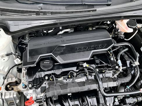 Certified 2023 Hyundai Elantra Limited FWD image 33