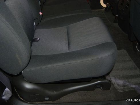 Used 2011 Chevrolet Avalanche LS RWD image 28