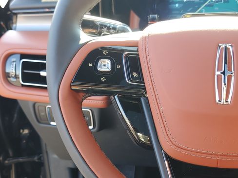 New 2026 Lincoln Aviator Reserve AWD/4WD image 16